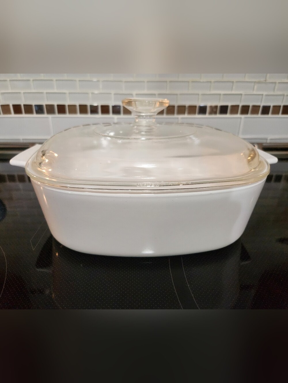 Corningware Casserole With Pyrex Glass Lid      A 2 B.      2L (8" x 8")